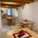 La Crotta Bed & Breakfast 3*