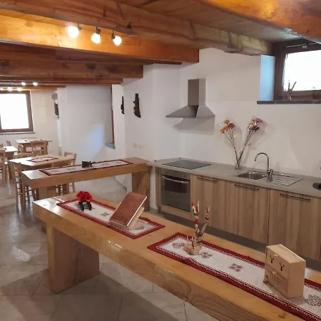 La Crotta Bed & Breakfast