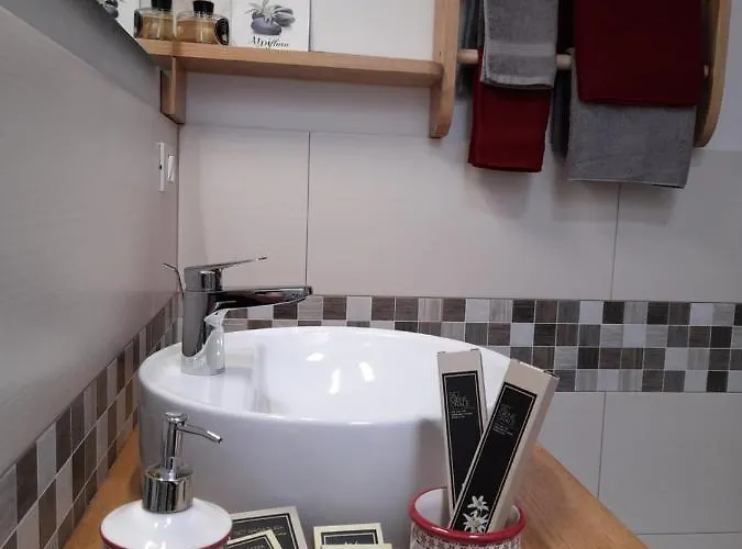 La Crotta Bed & Breakfast